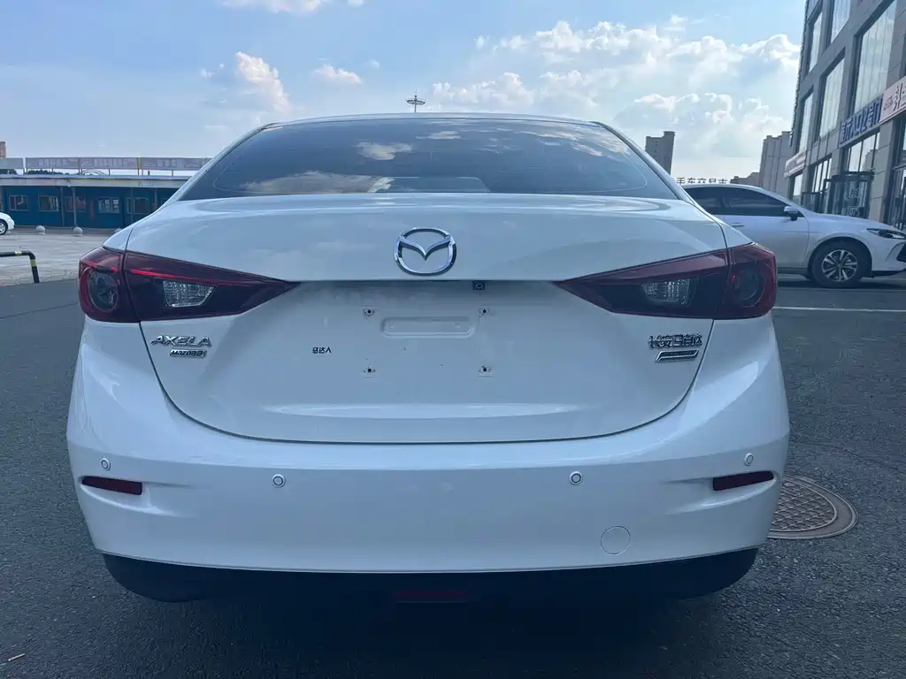 Mazda 3 Axela Sedan 1.5 L Auto Comfort