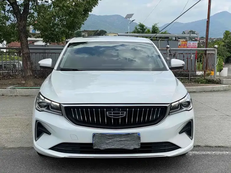 Geely Emgrand 4 th Gen 1.5 L CVT Distinguished