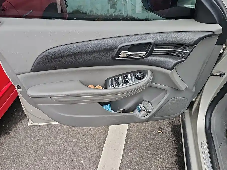 Malibu 2.0 L Auto Luxury
