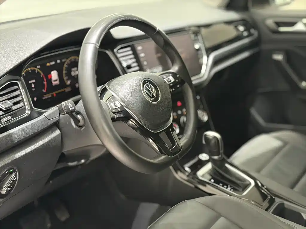 T-ROC 280 TSI DSG 2 WD Comfort Enjoyment PLUS