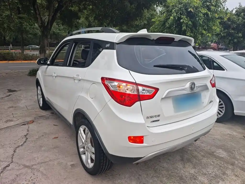 Changan CS35 1.6 L Manual Luxury CN-V