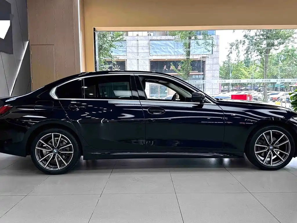 BMW 3 Series 325 Li M Sport Package