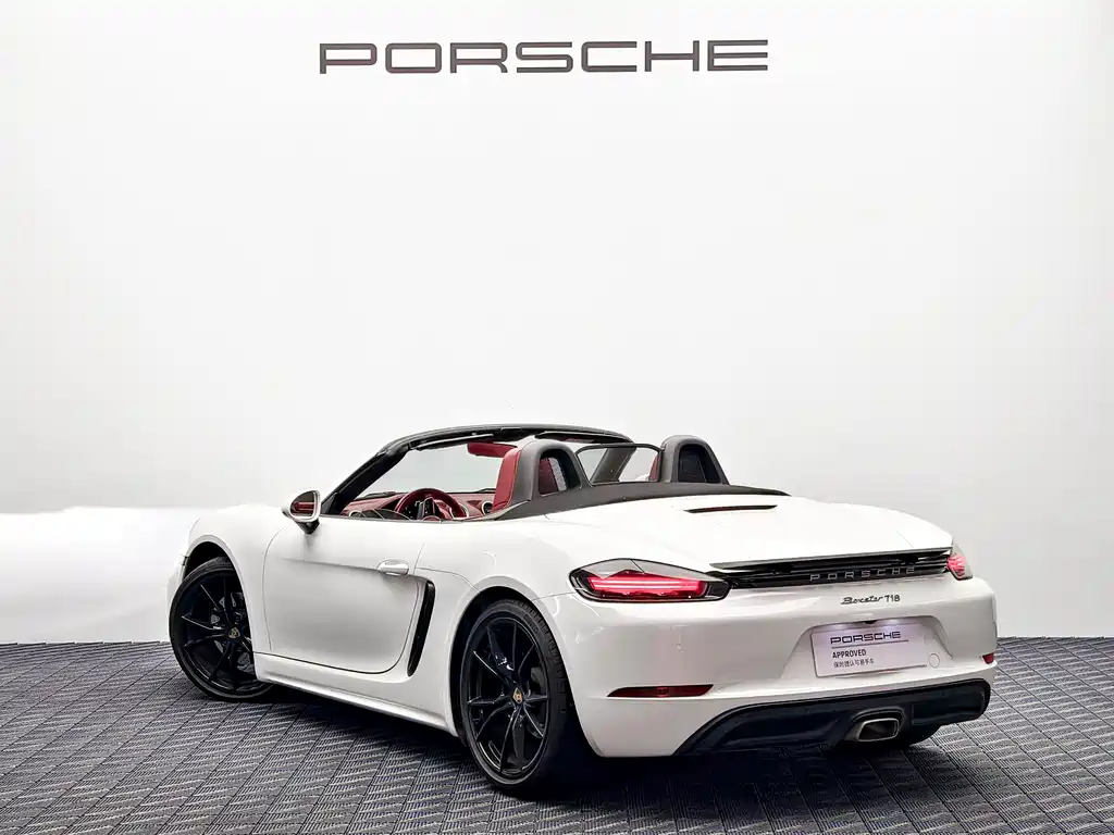 Porsche 718 Boxster 2.0 T