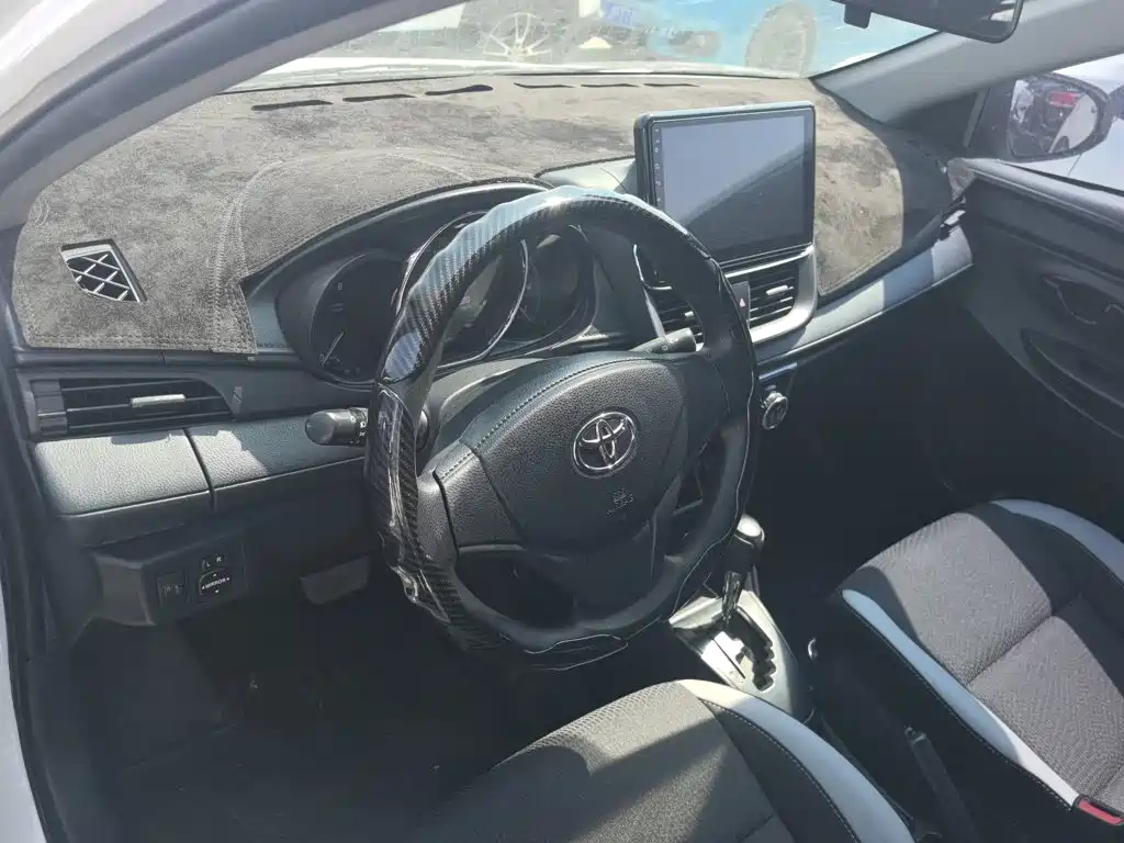 YARiS L Zhixuan Zhixuan X 1.5 L CVT Leading