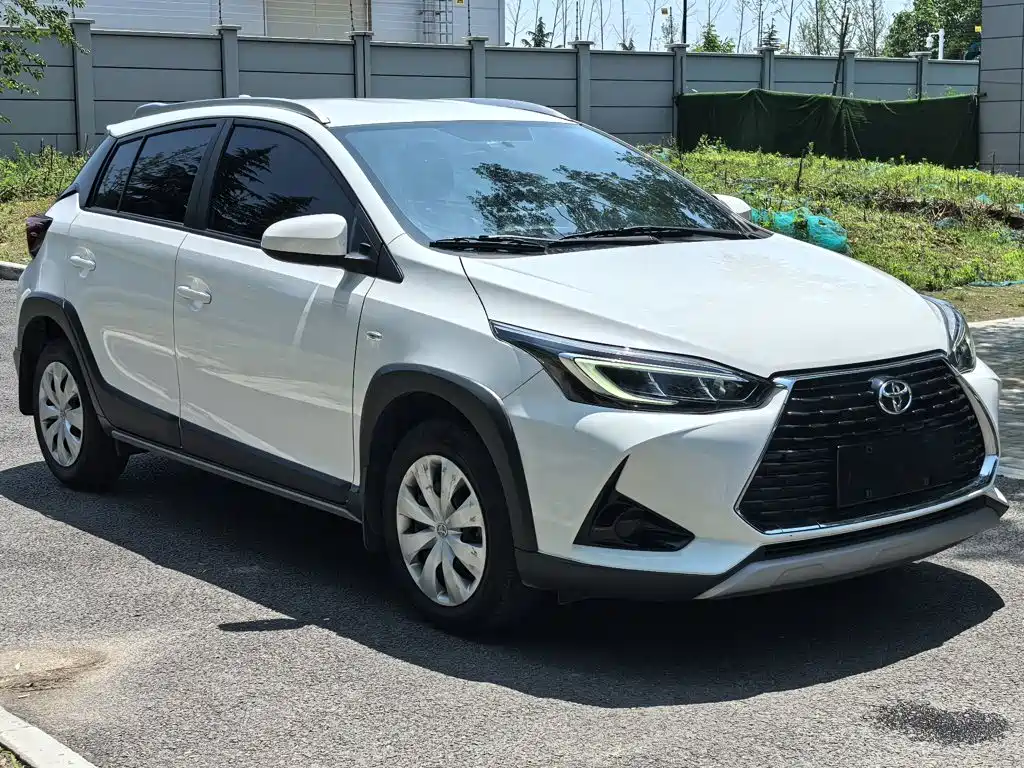 YARiS L Zhixuan Zhixuan X 1.5 L CVT Leading