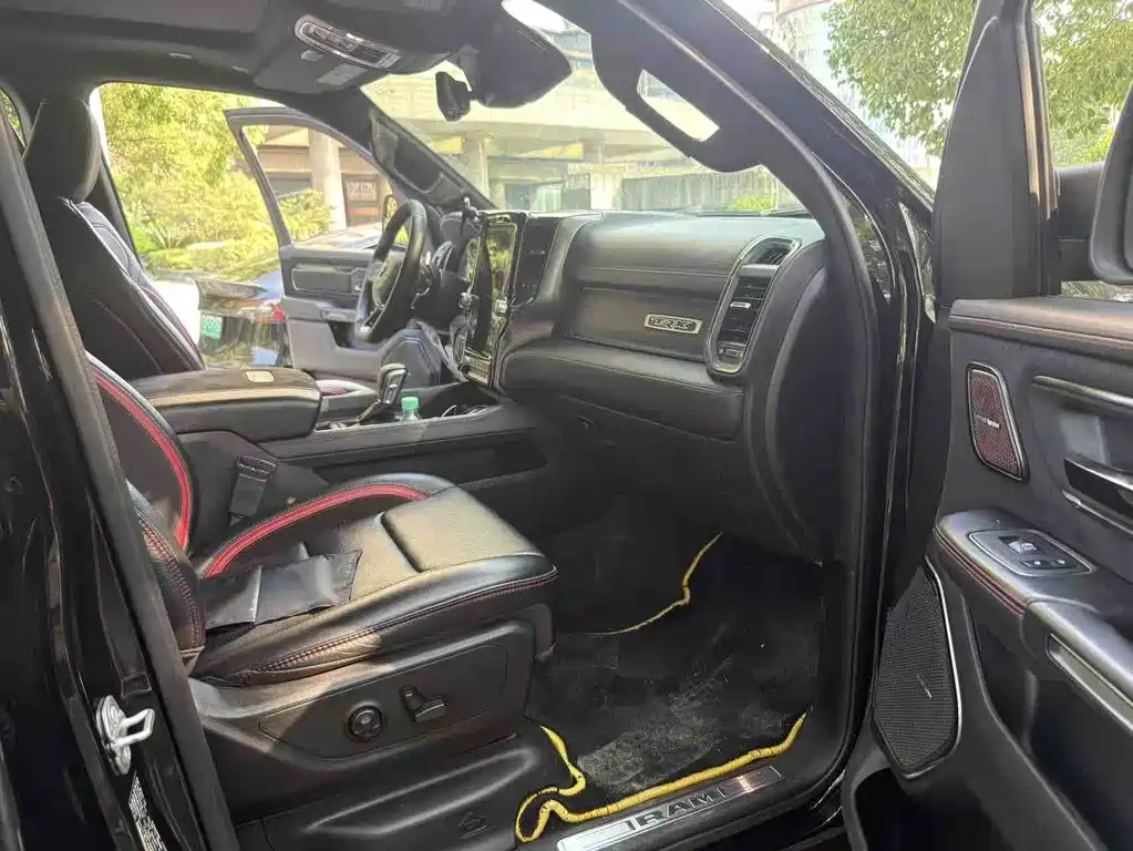 RAM Trucks 6.2 T US Spec