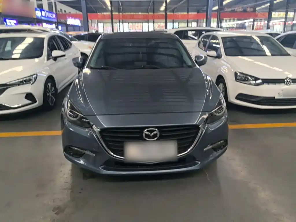 Mazda 3 Axela Sedan 1.5 L Auto Luxury CN-V