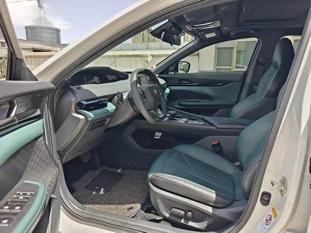 Changan UNI-V iDD Blue Whale Smart Electric iDD 136 km Smart Cool