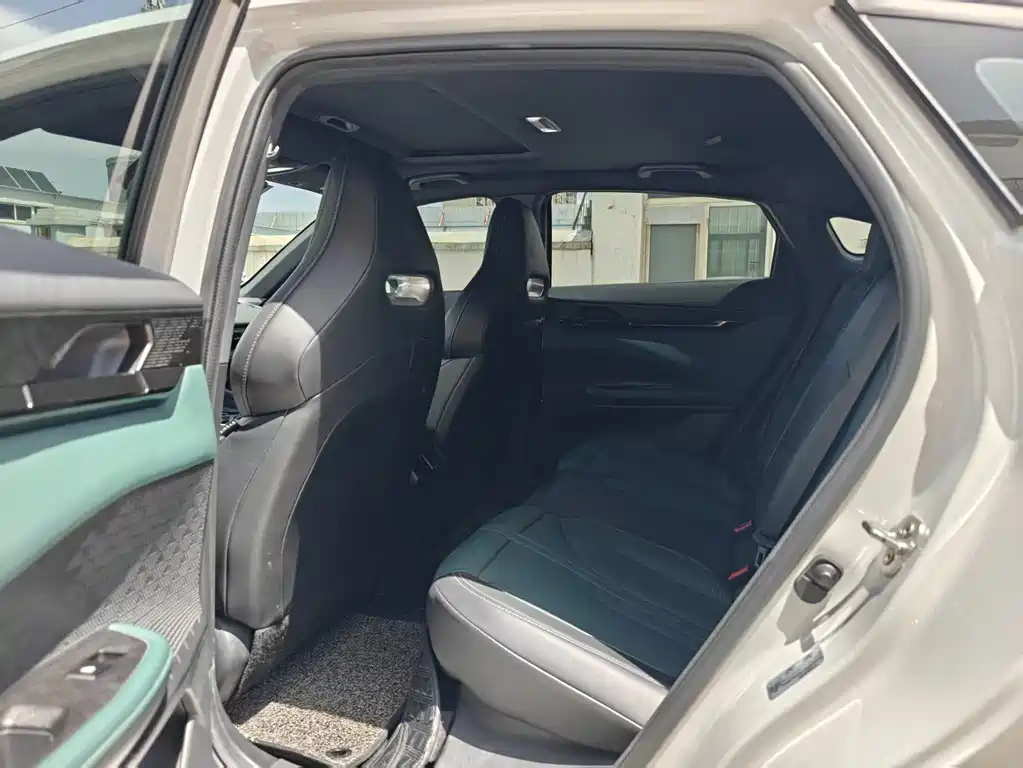 Changan UNI-V iDD Blue Whale Smart Electric iDD 136 km Smart Cool