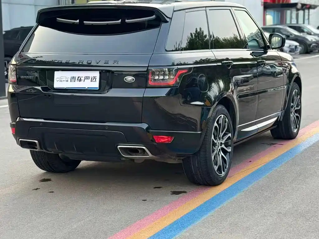 Range Rover Sport 3.0 L6 Shine Black