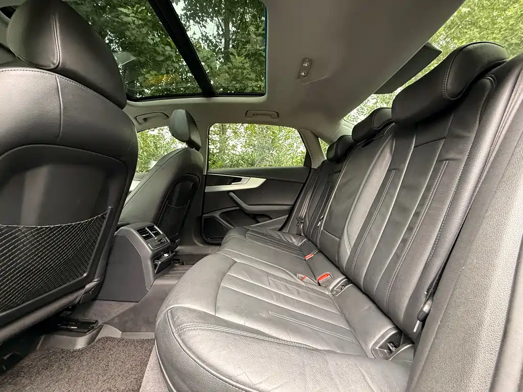Audi A4 L 30 Anniversary 40 TFSI Fashion