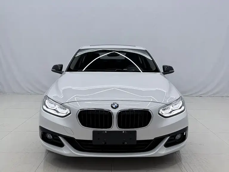 BMW 1 Series Facelift 118 i Sport