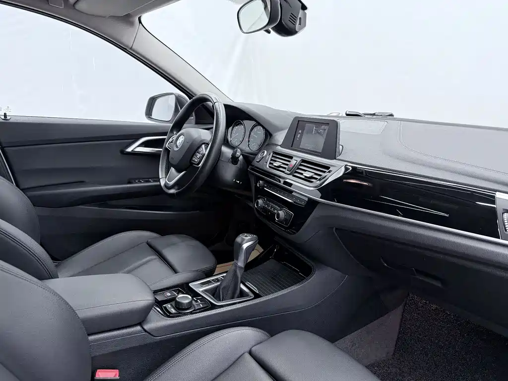 BMW 1 Series Facelift 118 i Sport