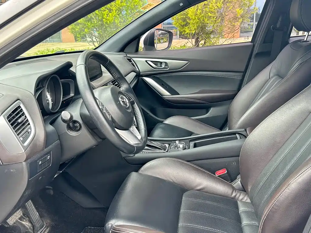 Mazda CX-4 2.0 L Auto 2 WD Blue Sky Taste