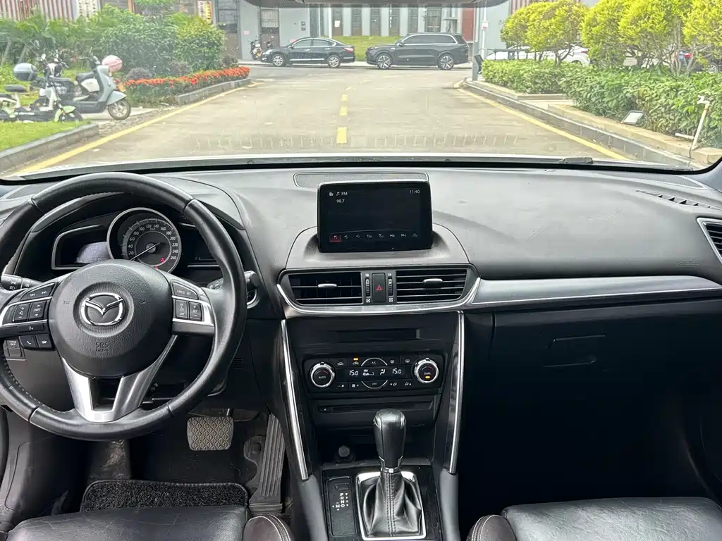 Mazda CX-4 2.0 L Auto 2 WD Blue Sky Taste