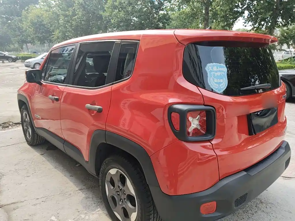 Renegade 1.4 T Auto Kinetic