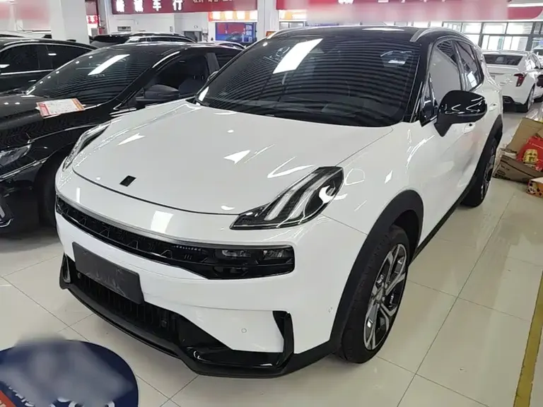 Lynk & Co 06 Remix 1.5 T Power Halo