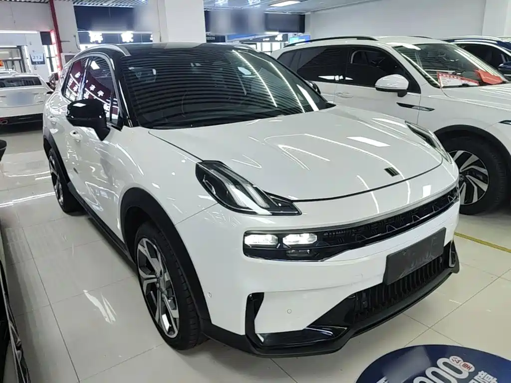 Lynk & Co 06 Remix 1.5 T Power Halo
