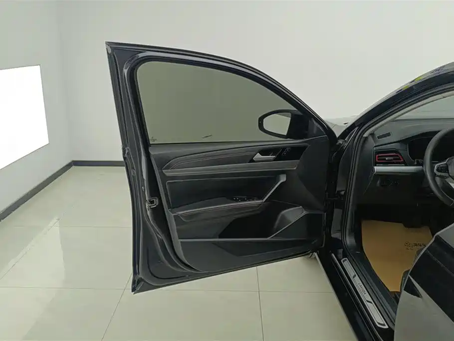 Lavida 300 TSI DSG Starry Sky Manyi