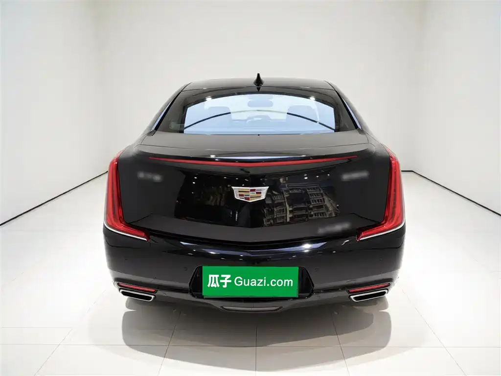 Cadillac XTS 28 T Tech