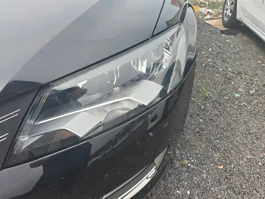 Passat 1.8 TSI DSG Honored