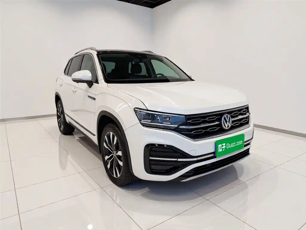 Tayron 380 TSI 4 WD R-Line Connected