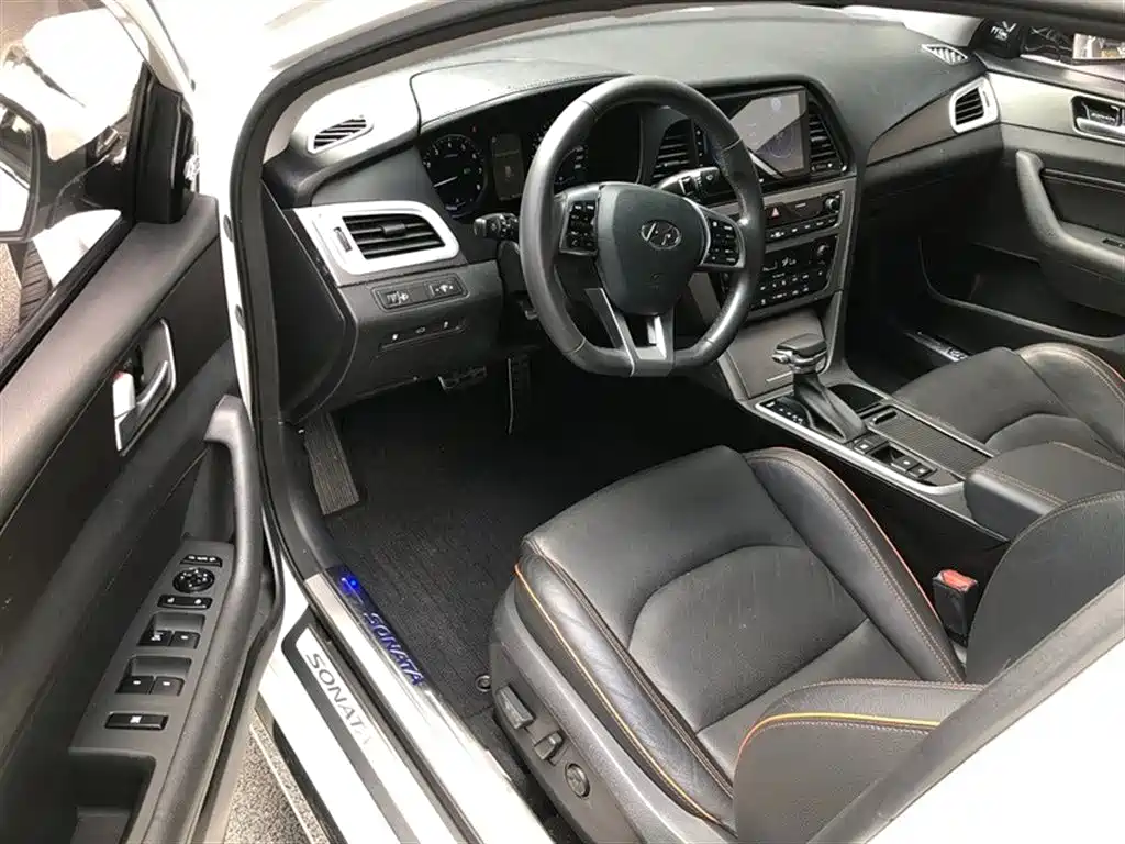 Sonata 1.6 T GLX Leading