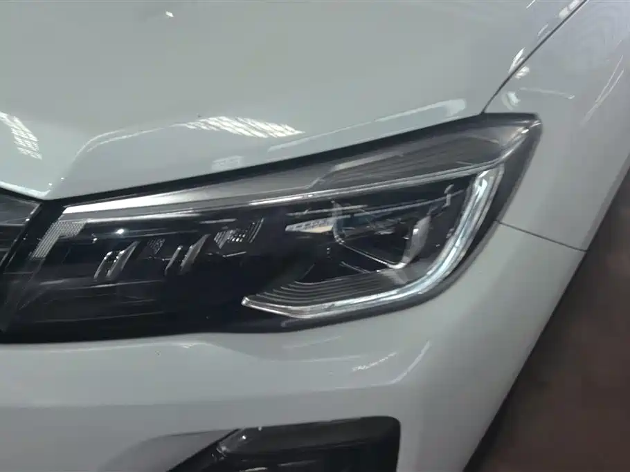 Changan CS75 Blue Whale 1.5 T DCT Distinguished