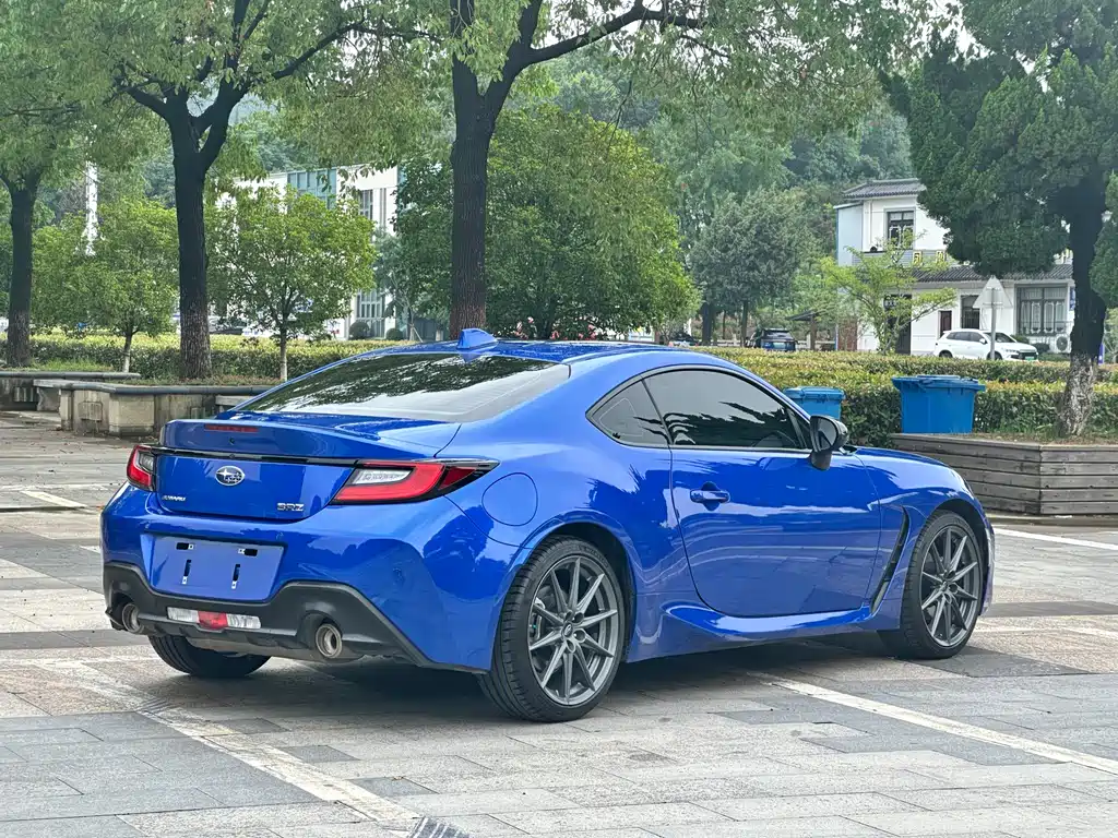 Subaru BRZ 2.4 L Manual