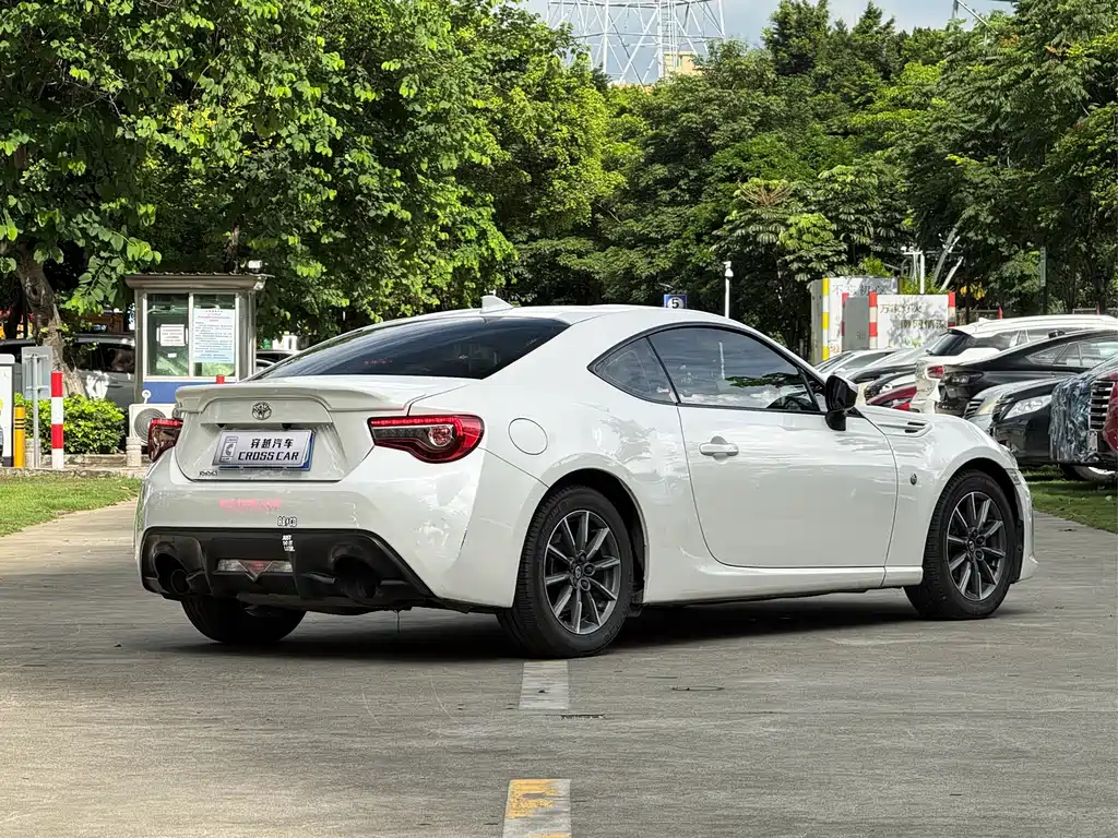 Toyota 86 2.0 L Manual Luxury