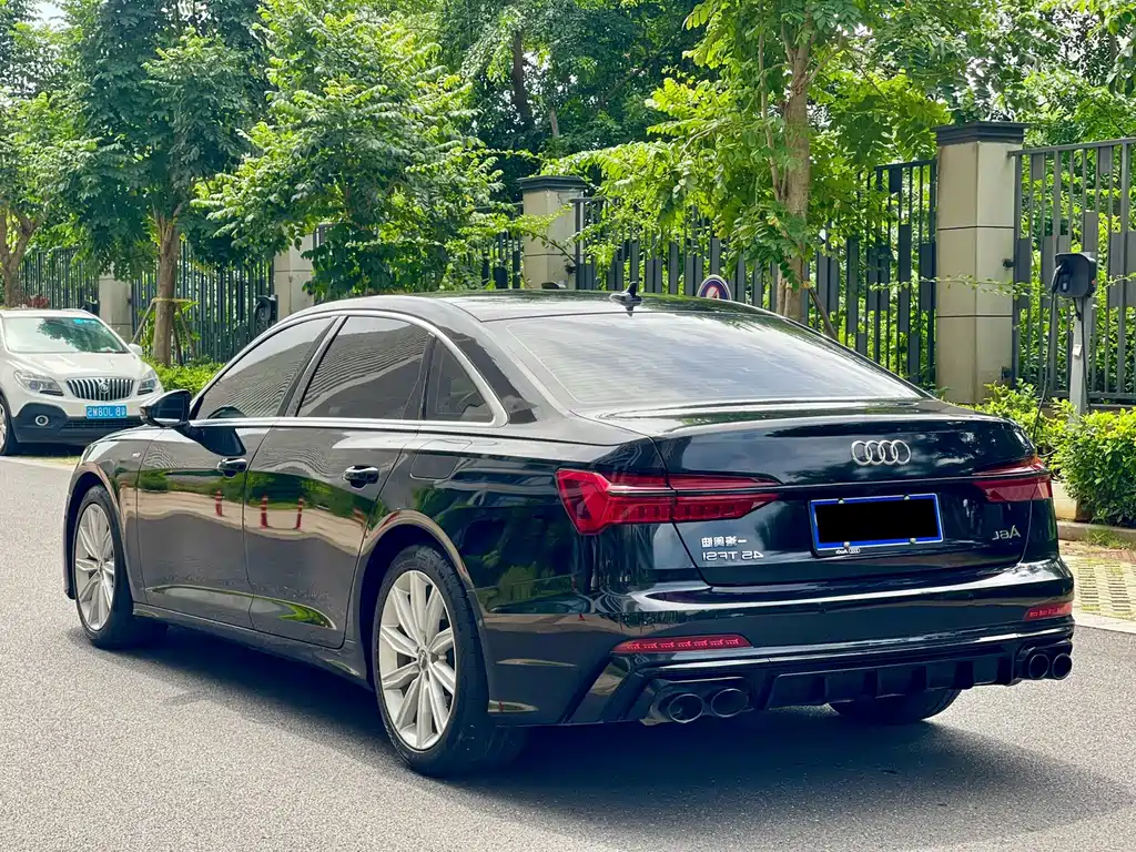 Audi A6 L 45 TFSI quattro Select Dynamic