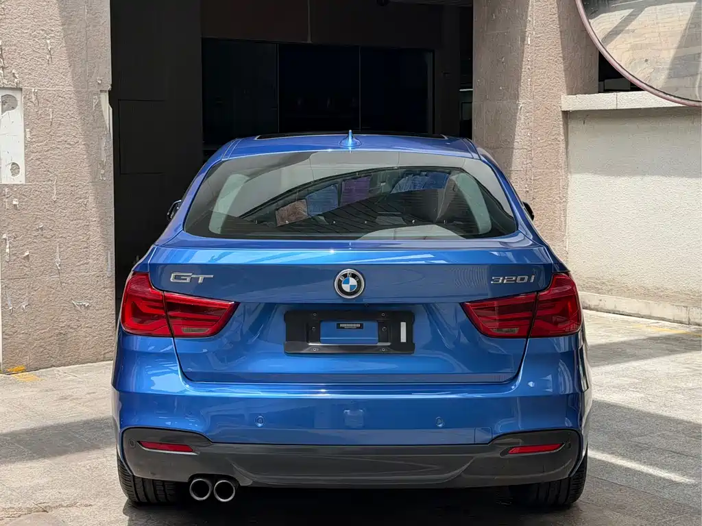 BMW 3 Series GT 320 i M Sport