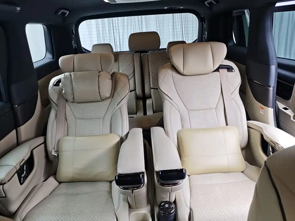 Vellfire Crown Dual Engine 2.5 L Supreme Executive