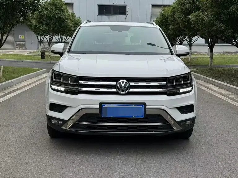 Volkswagen Tharu 280 TSI 2 WD Comfort CN-VI