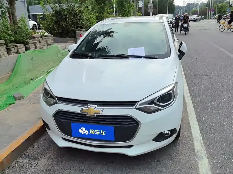 Chevrolet Lova RV 1.5 L Auto