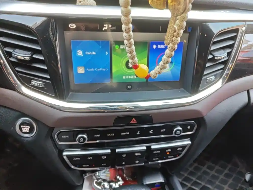 GAC Trumpchi GS8 320 T 2 WD Luxury Connected (7-seat)