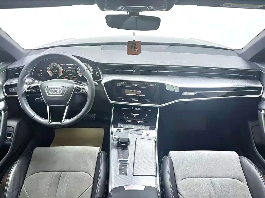 Audi A6 L 40 TFSI Luxury Dynamic