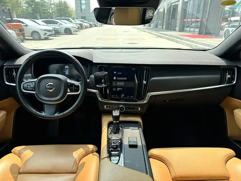 Volvo V90 Cross Country T5 AWD Smart Vision