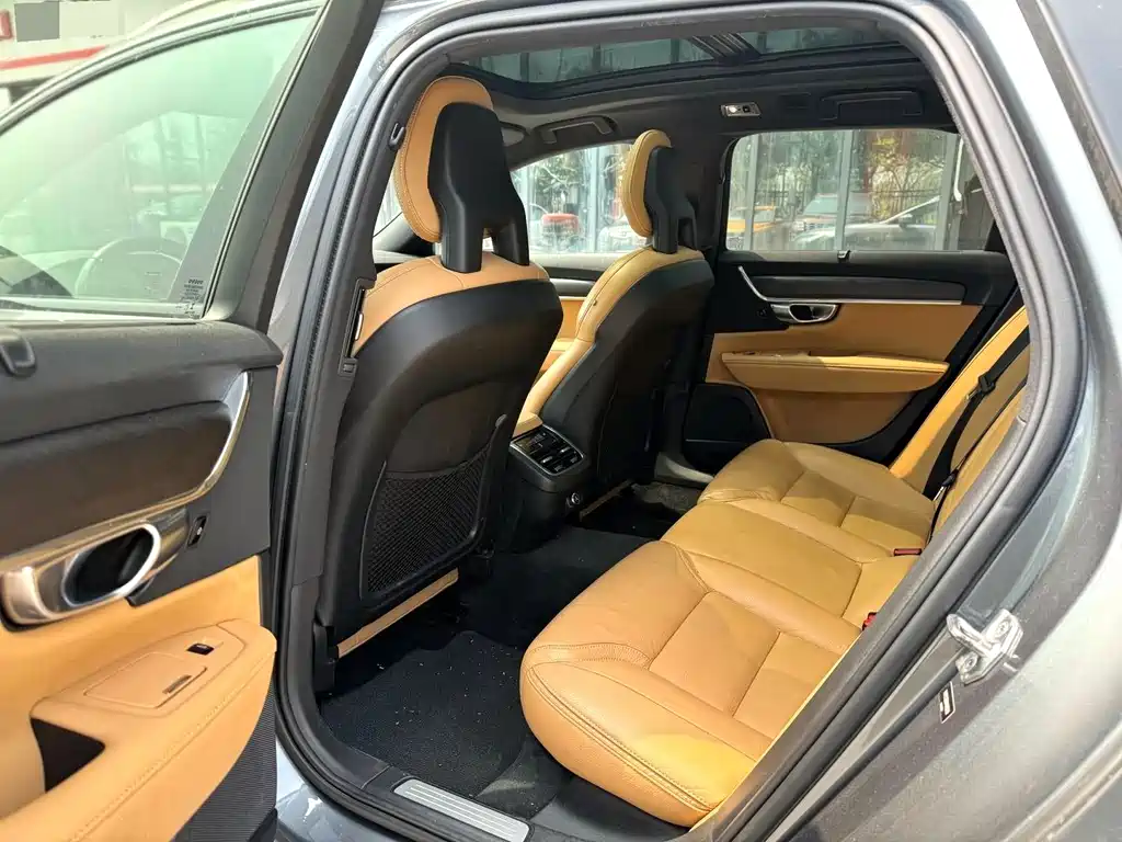 Volvo V90 Cross Country T5 AWD Smart Vision
