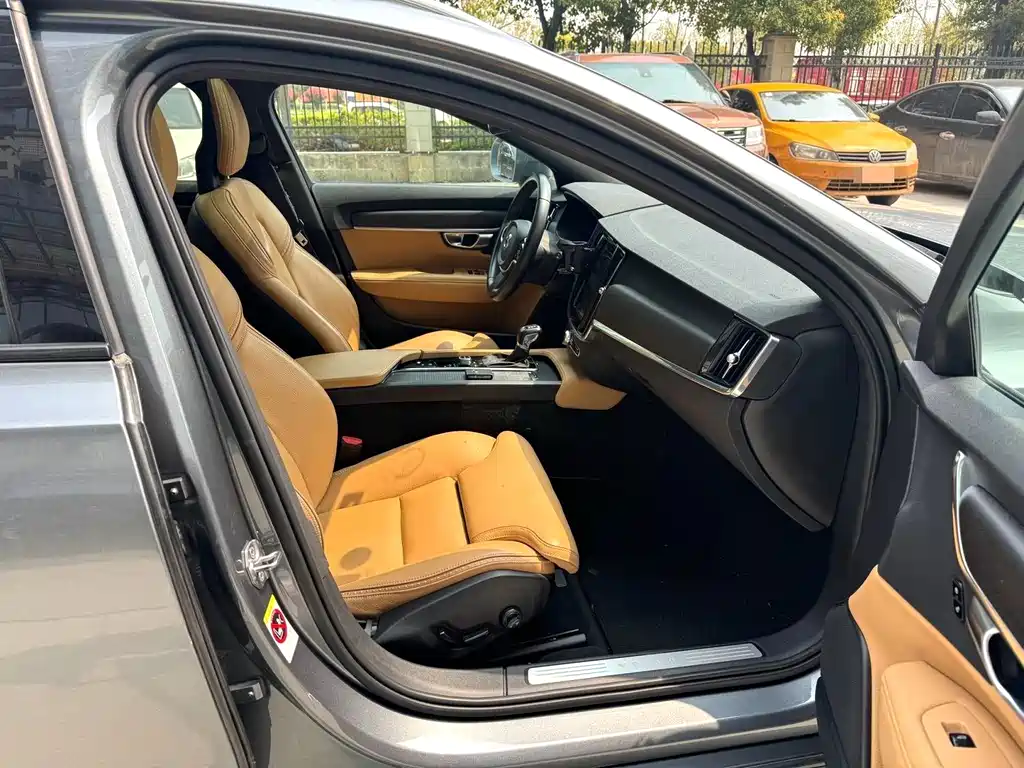 Volvo V90 Cross Country T5 AWD Smart Vision