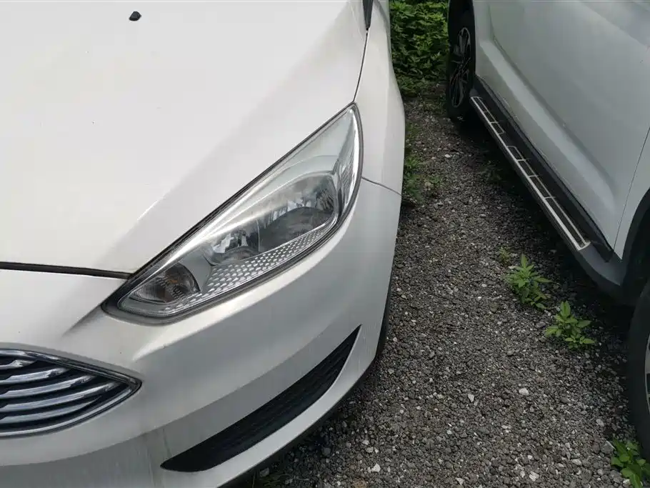 Focus Sedan Classic 1.6 L Auto Comfort Smart Travel
