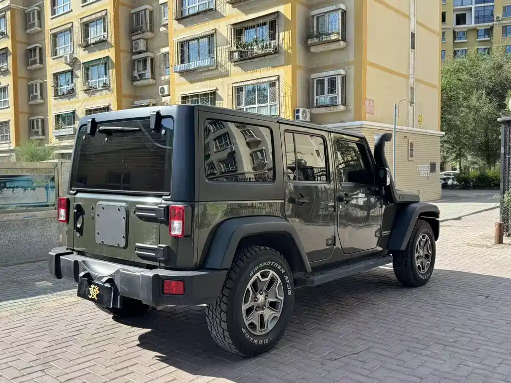 Wrangler 3.6 L Rubicon 4-door Comfort Enjoyment