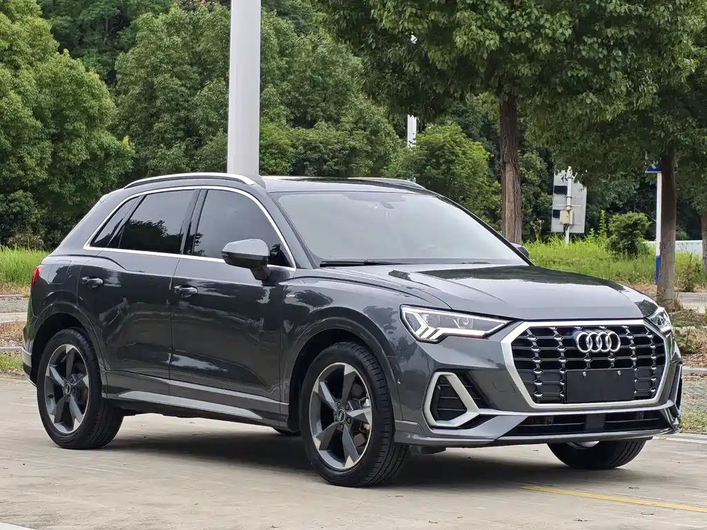 Audi Q3 35 TFSI Fashion Dynamic