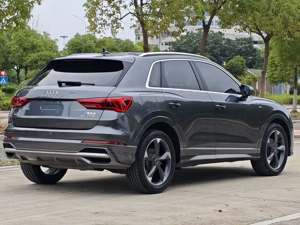 Audi Q3 35 TFSI Fashion Dynamic