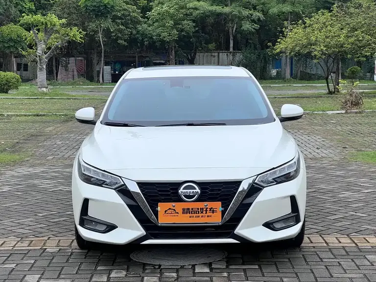 Nissan Sylphy 1.6 L CVT Joy