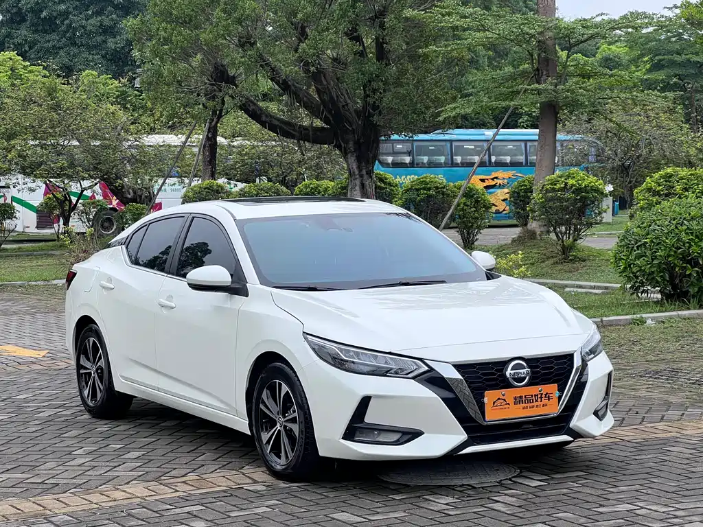 Sylphy 1.6 L CVT Joy