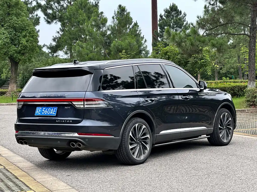 Aviator 3.0 T V6 4 WD Executive