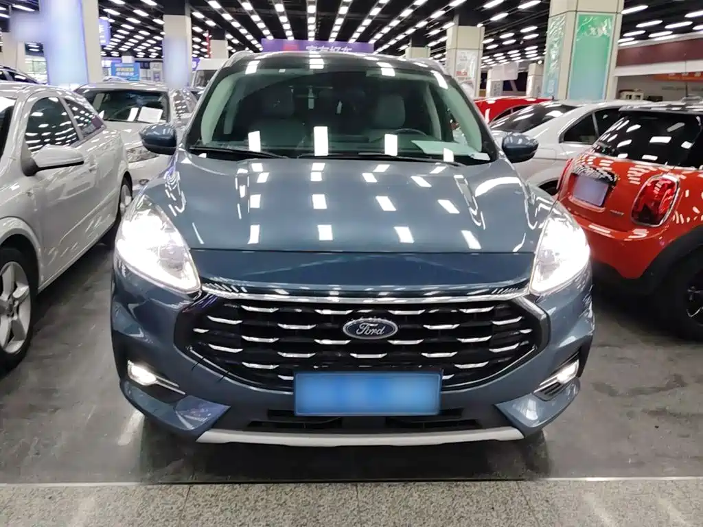 Escape EcoBoost 245 2 WD Shine Enjoyment