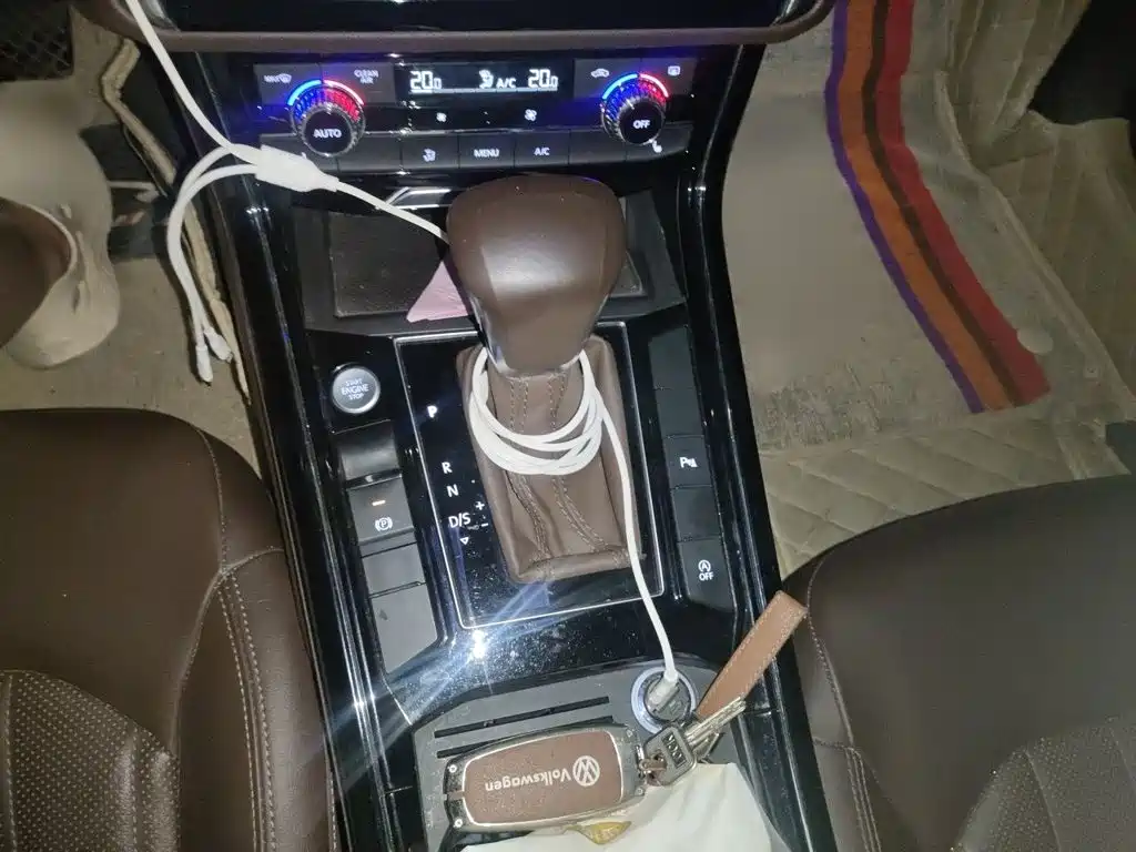 Phideon 380 TSI Luxury