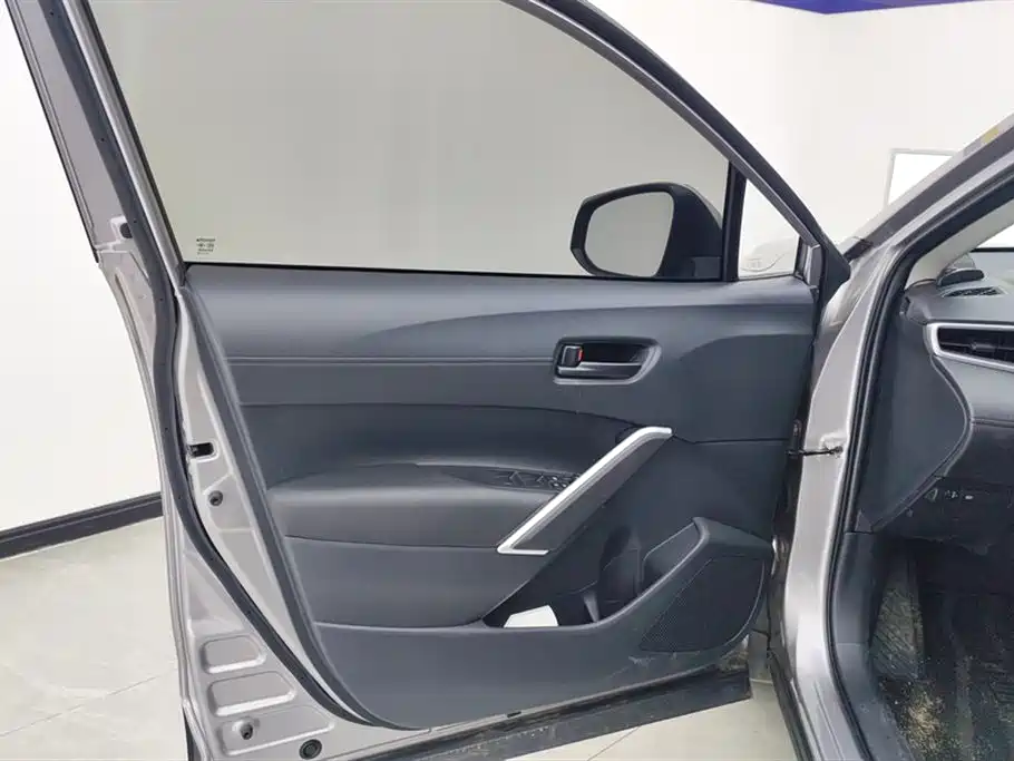 Corolla Cross 2.0 L Smart e-Hybrid Dual Engine Pioneer